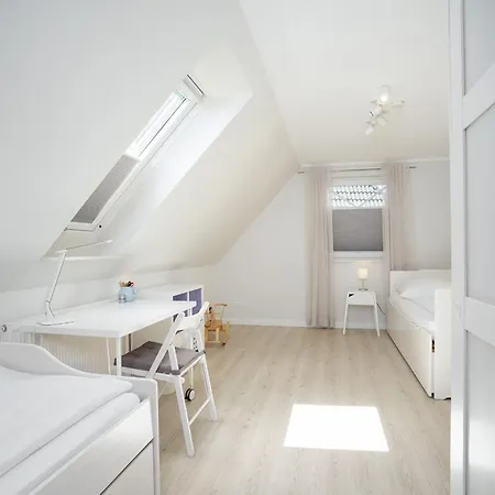 Haus Sommerzeit 度假居 *